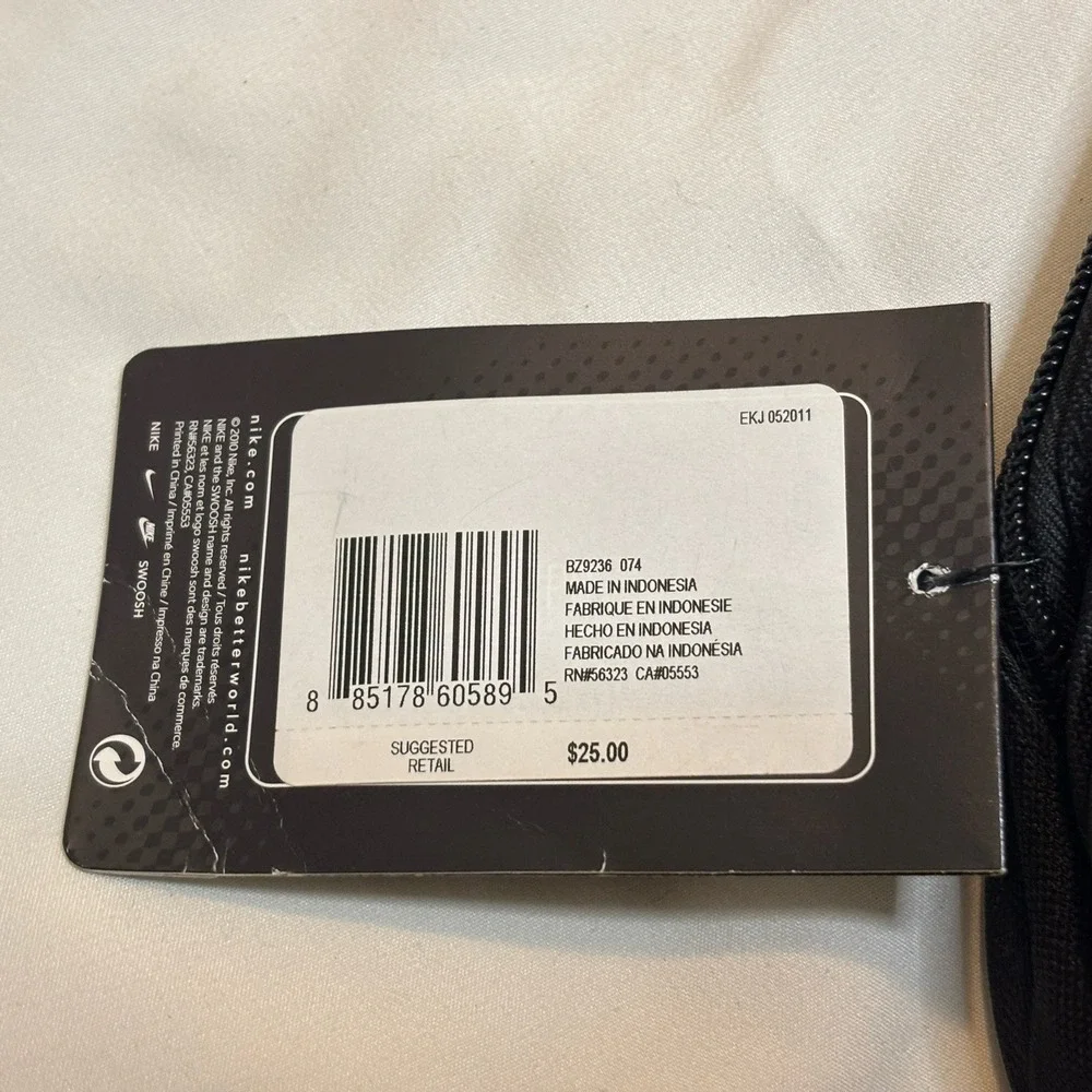 Nike Lacross Stick Bag Black & Silver Duffle w/ Shoulder Strap & Extra Storage